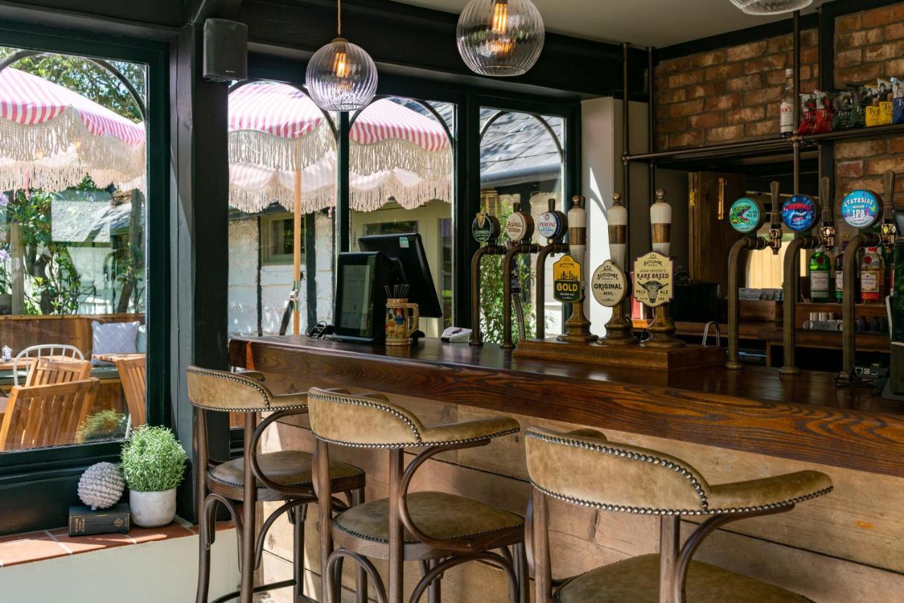Godshill  High Corner Inn מראה חיצוני תמונה