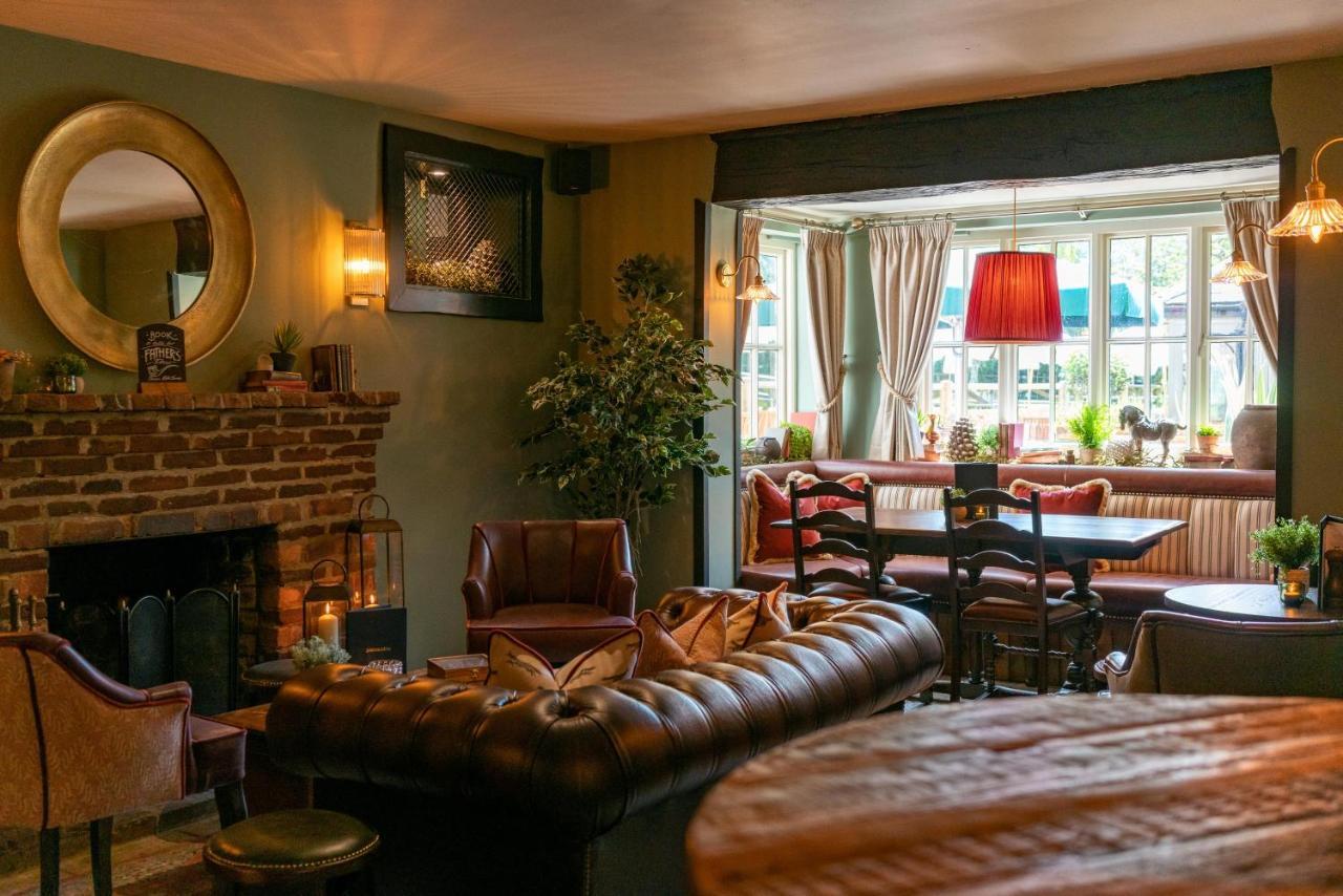Godshill  High Corner Inn מראה חיצוני תמונה