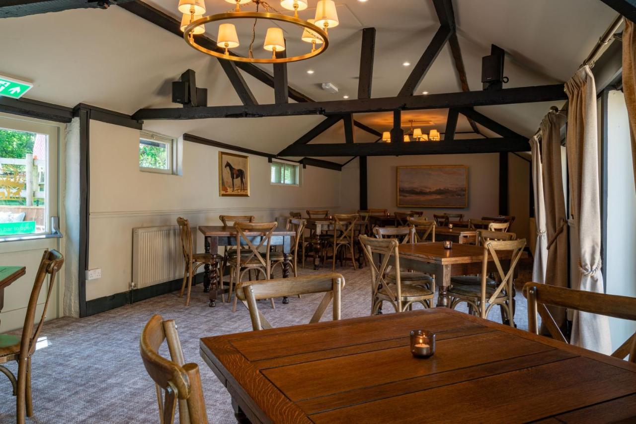 Godshill  High Corner Inn מראה חיצוני תמונה